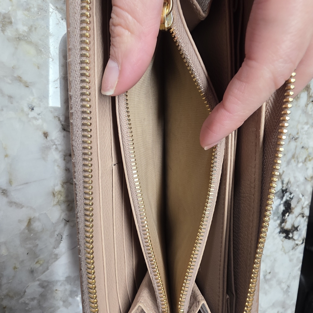 Prada Pink Wallet with Bow Accent - Picture 10 of 14